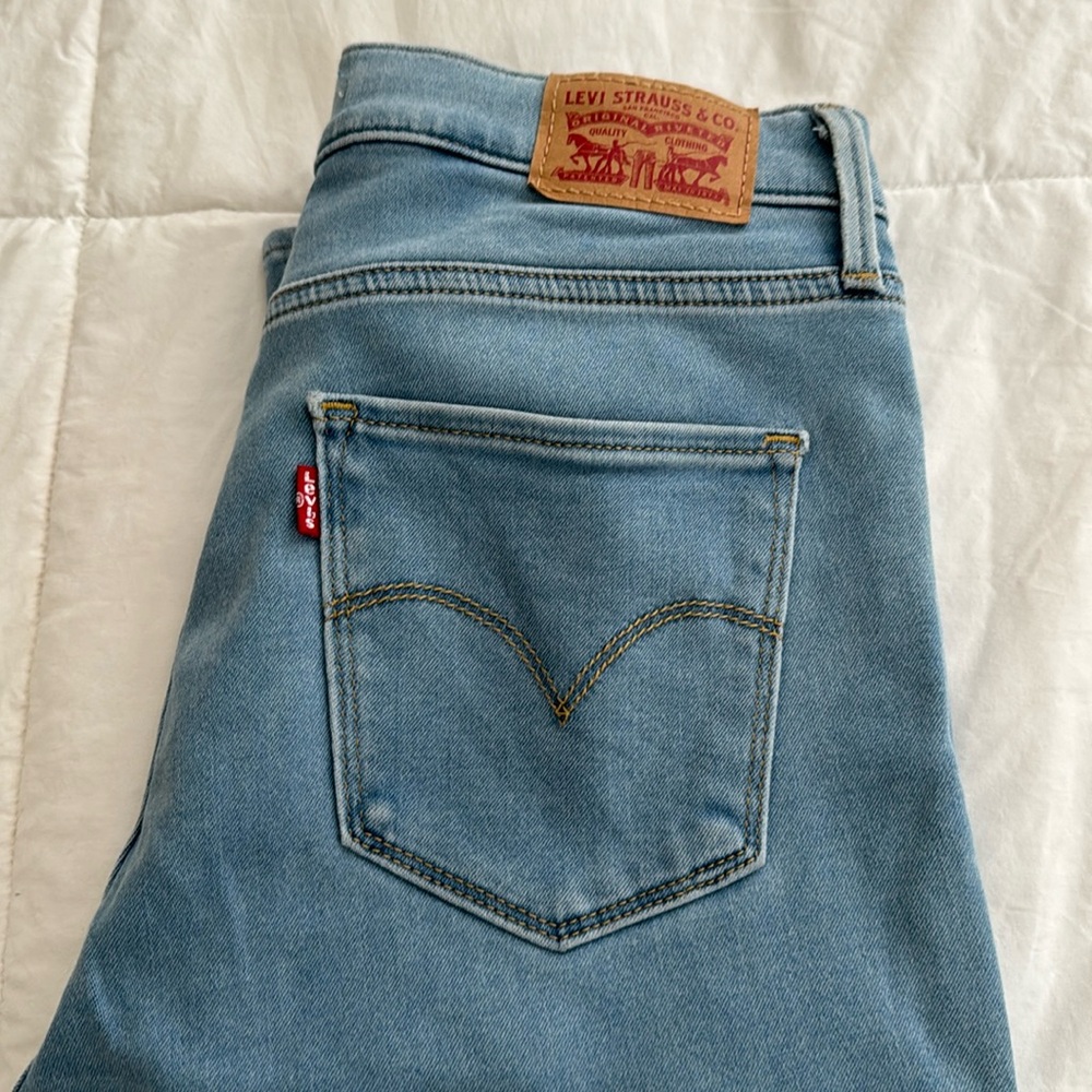 Levi’s 720 high rise super skinny